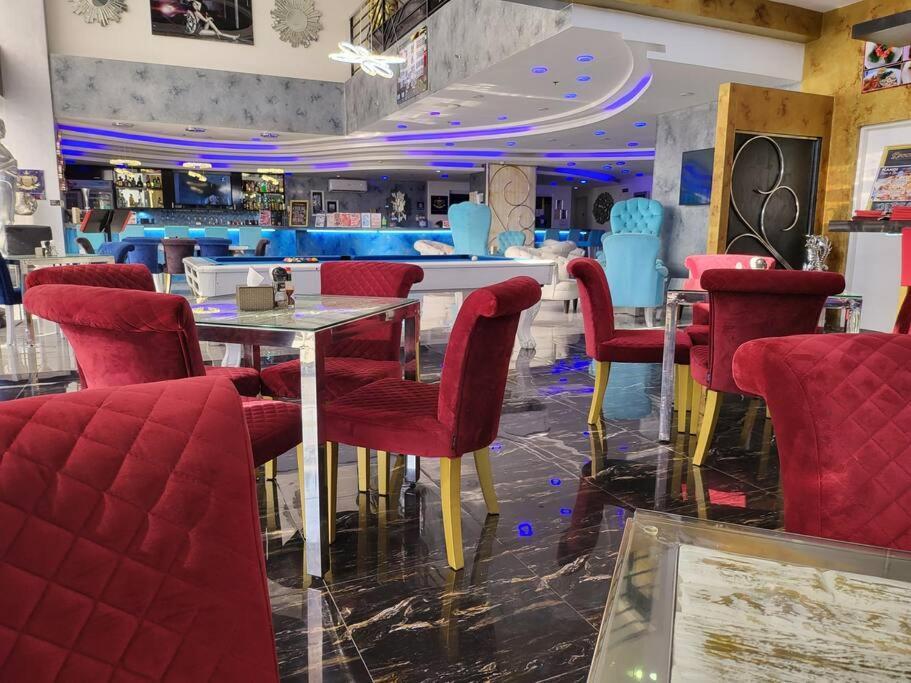 Kandi Resort-Type Spacious 1 Bedroom With Netflix And Free Housekeeping آنغلوس المظهر الخارجي الصورة